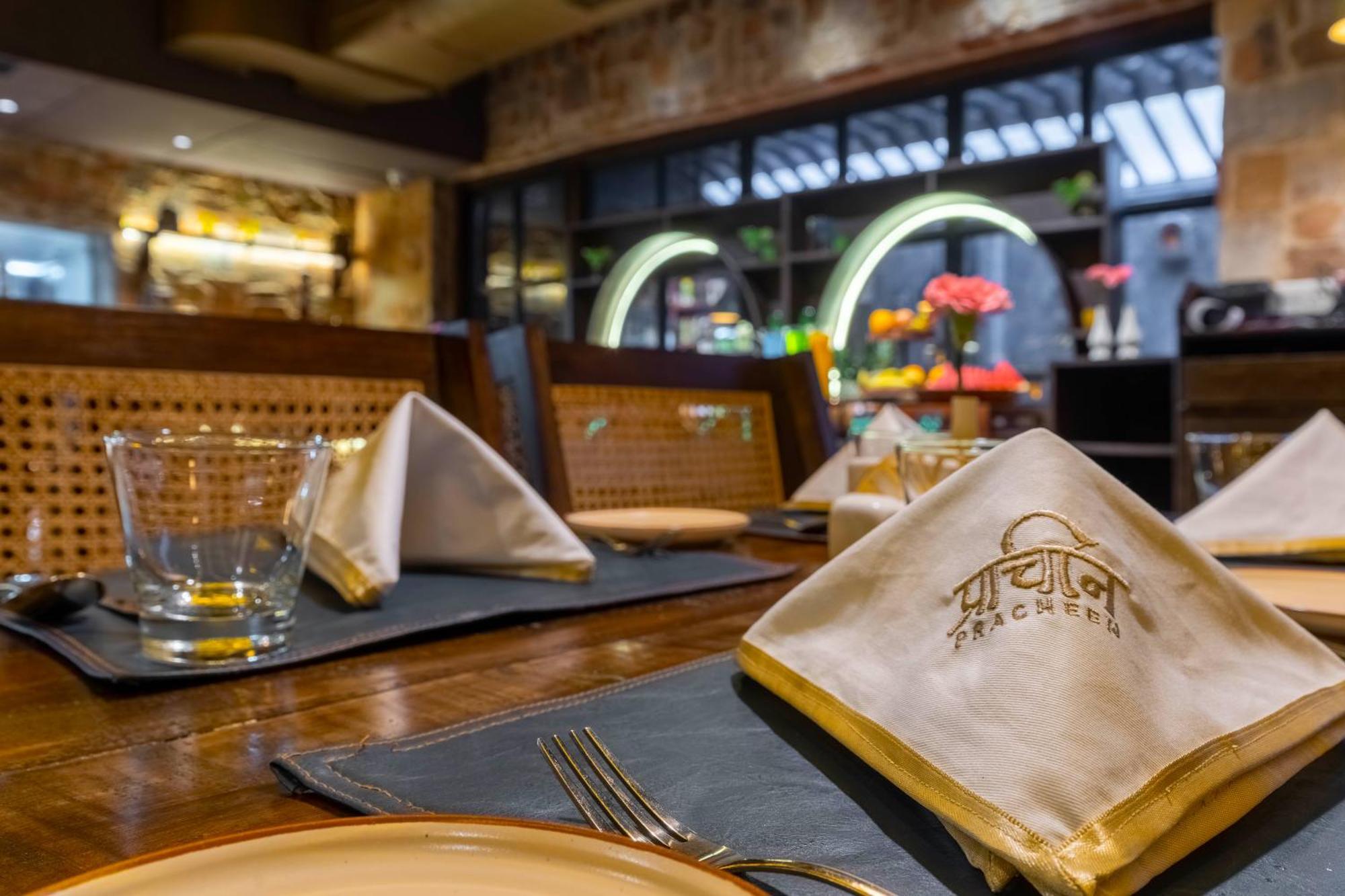 Historia Royal Hotel Udaipur Exterior photo