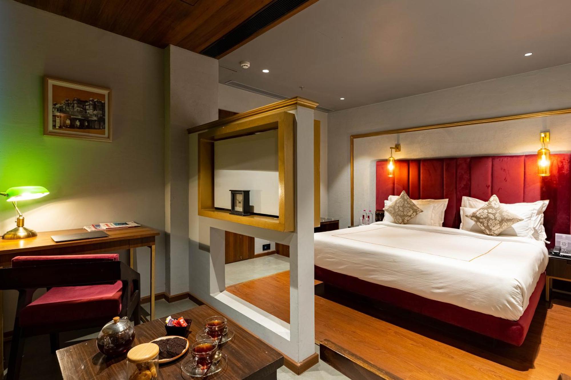 Historia Royal Hotel Udaipur Room photo